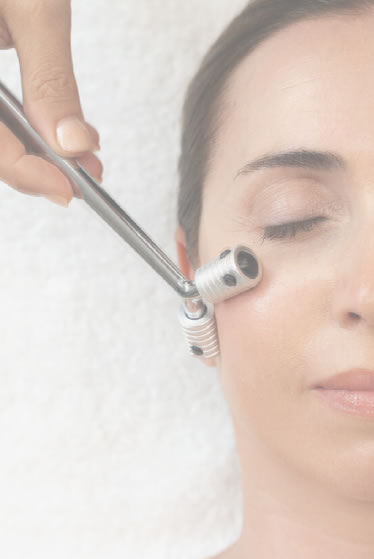 Define and Lift Facial